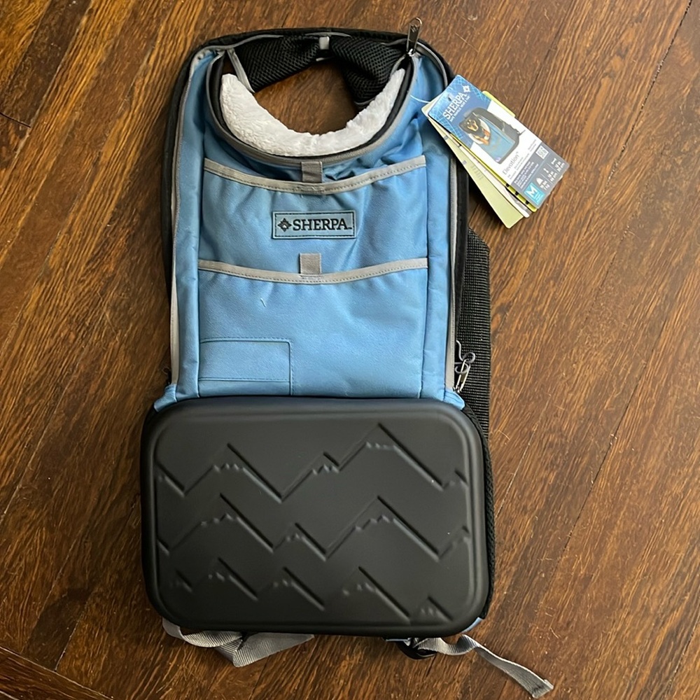 NWT Sherpa Elevation Pet Backpack Carrier *ALL PROCEEDS GO TO ANIMAL RESCUE*